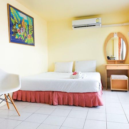 New Beach Guesthouse Хуа Хин Екстериор снимка