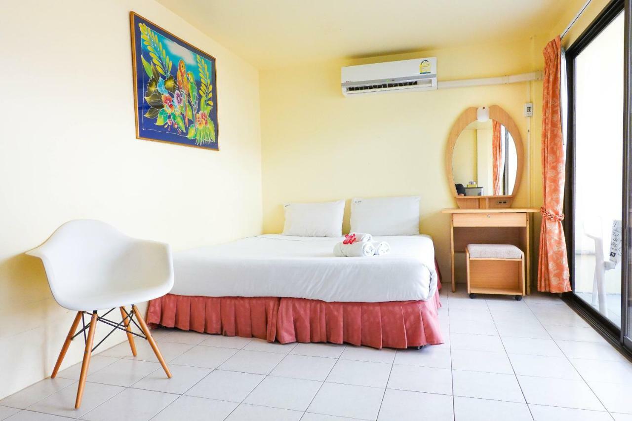 New Beach Guesthouse Хуа Хин Екстериор снимка