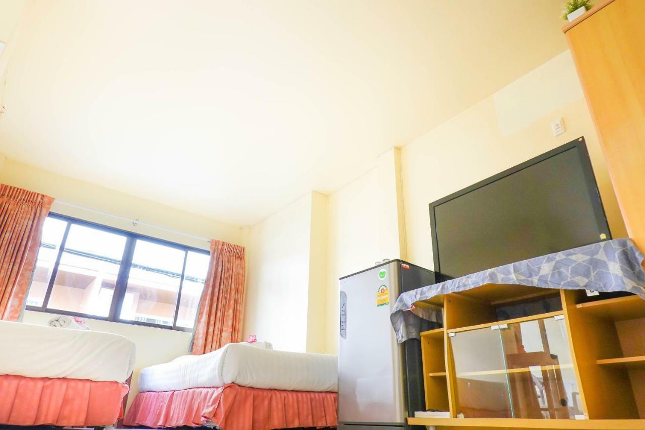 New Beach Guesthouse Хуа Хин Екстериор снимка